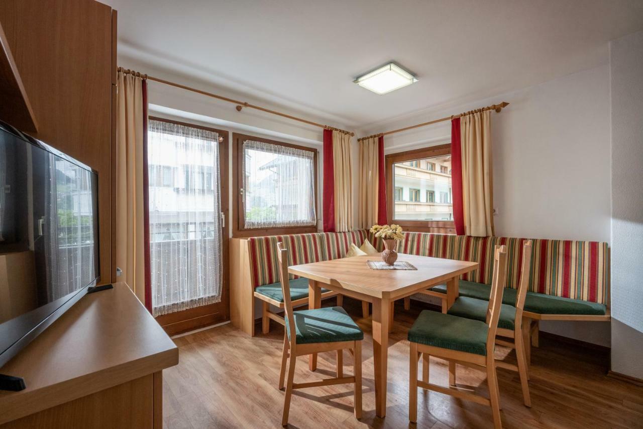 Gastehaus Amor Apartment Mayrhofen Exterior photo
