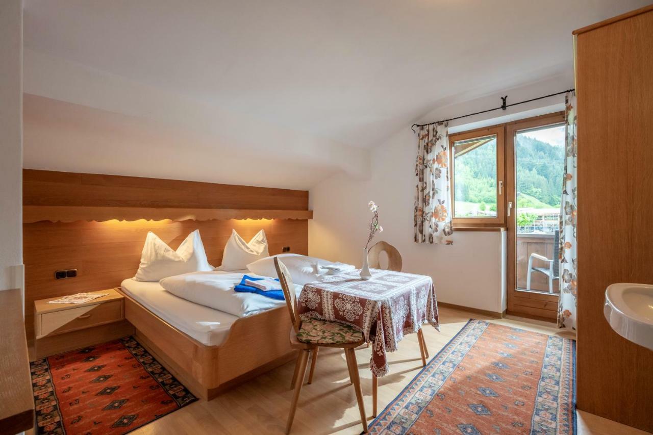 Gastehaus Amor Apartment Mayrhofen Exterior photo